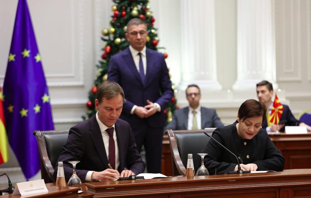 Владата потпиша договори од 100 милиони евра за изградба на фотонапонска електрана и ревитализација на хидроелектраните