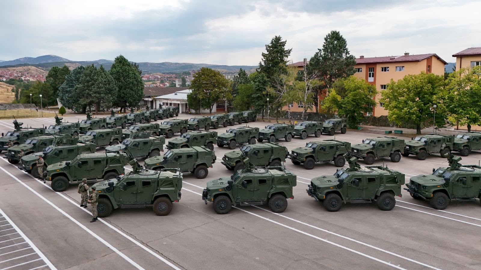 Армијата се опреми со нови 29 лесни оклопни возила JLTV од САД