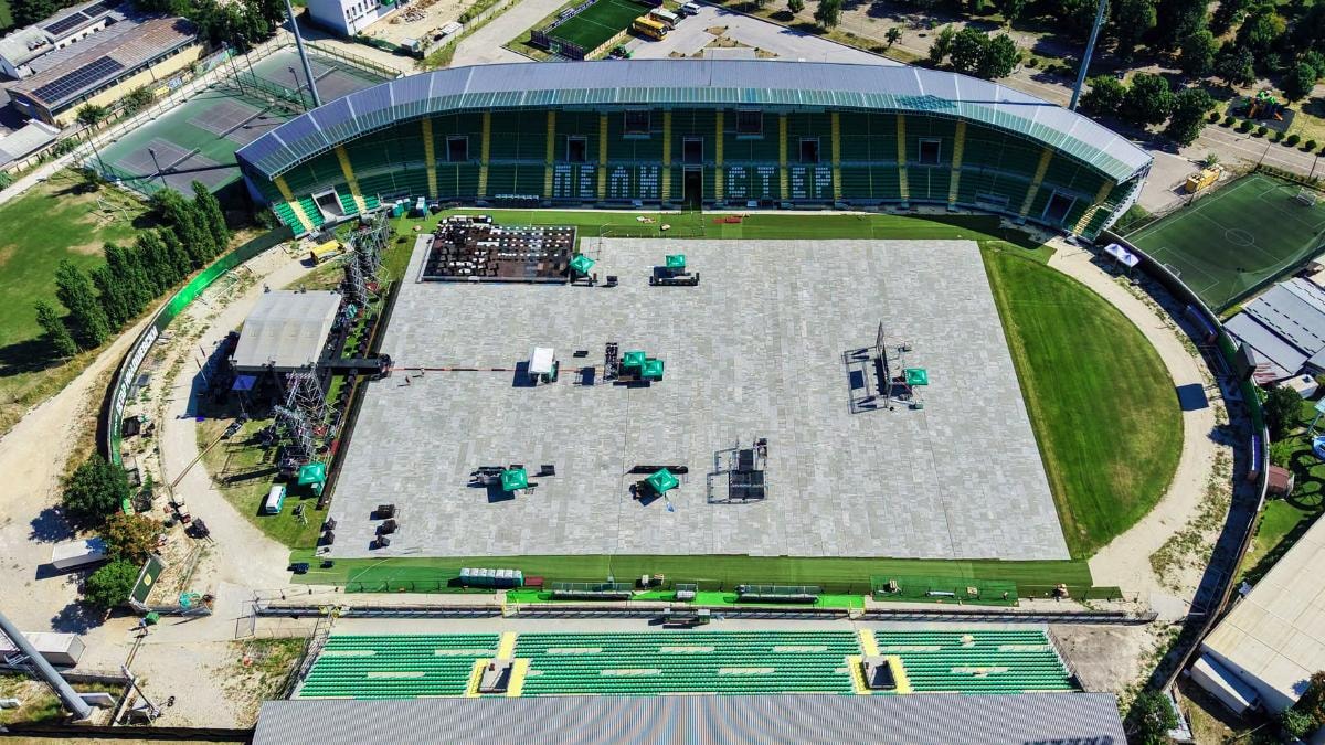 Рекорден спектакл во Битола: Здравко Чолиќ вечерва ќе пее пред 15.000 луѓе