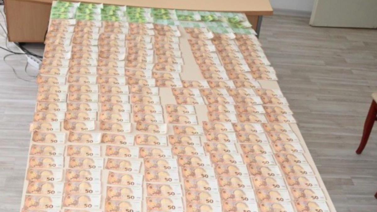 Лишено од слобода лице од Бучим: Во возилото пронајдени 14.440 евра, одреден му е притвор