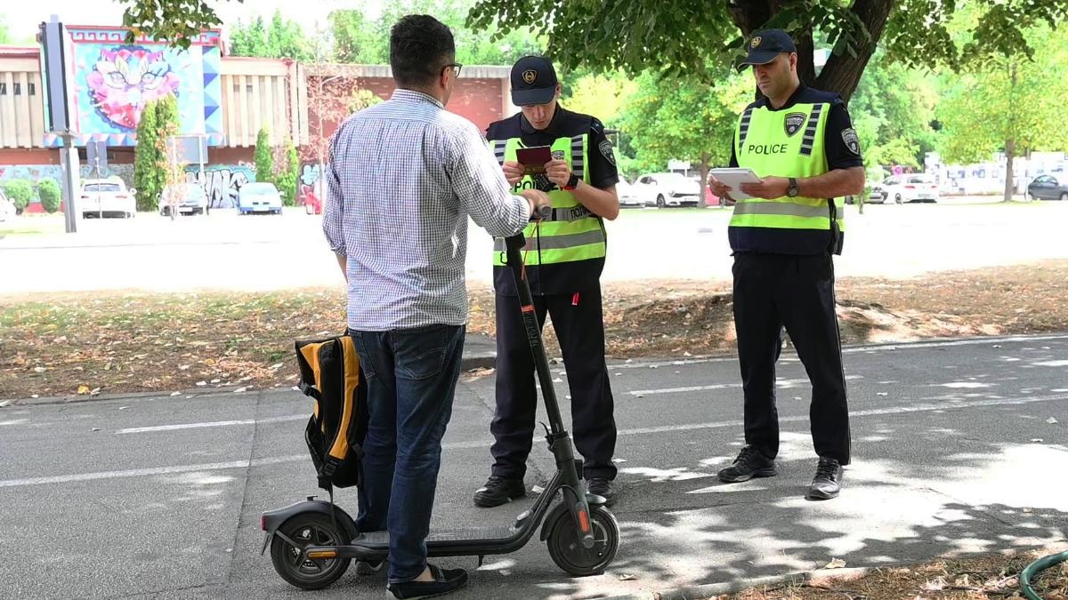 МВР со акциска контрола низ целата земја: Казнети 167 возачи на електрични тротинети