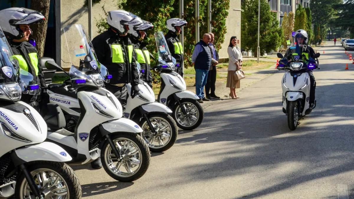 Нова опрема и 33 мотоцикли „Piaggio Beverly“ за побезбедни патишта и поголема мобилност на полицијата